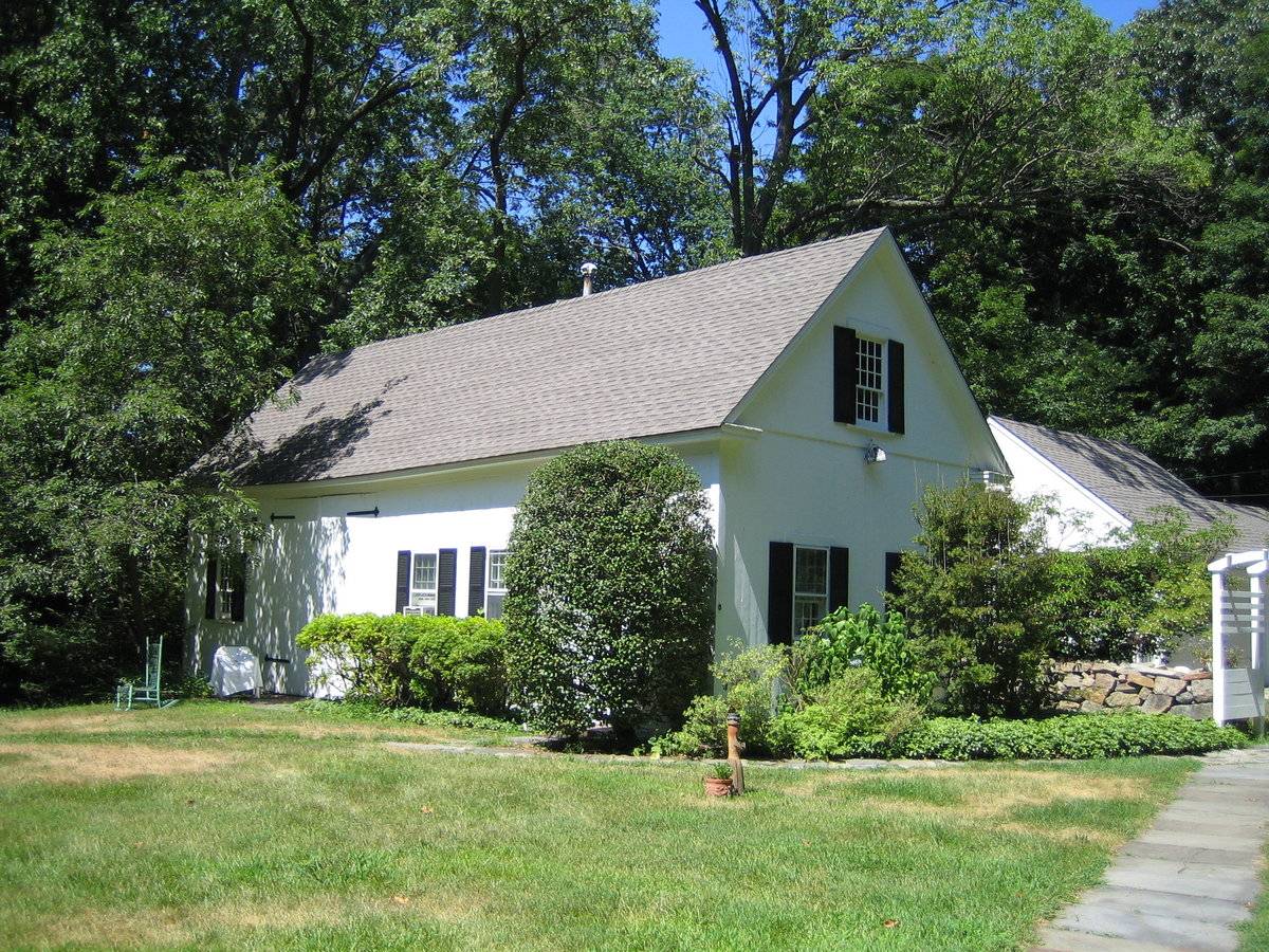 459 Hulls Highway, Fairfield (Western Coastal Slope) Historic Barns