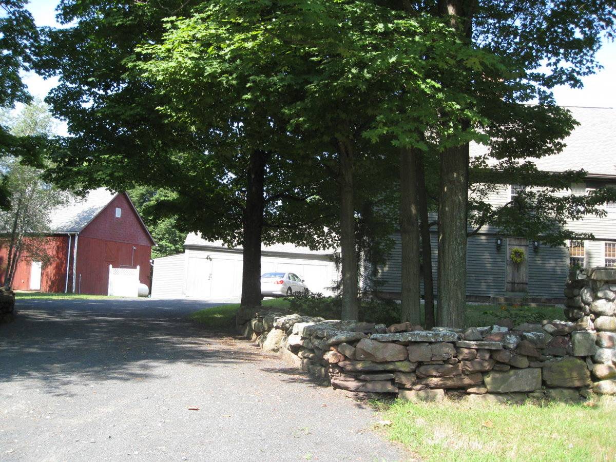 Captain Joseph Hawley Barn (724 Plainville Avenue (Route 177