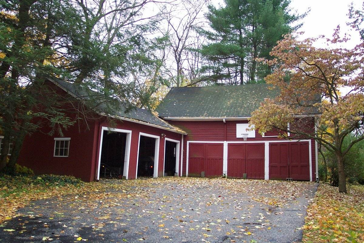 Frederick L. Scott barn (113 Main Street (Route 10), Farmington
