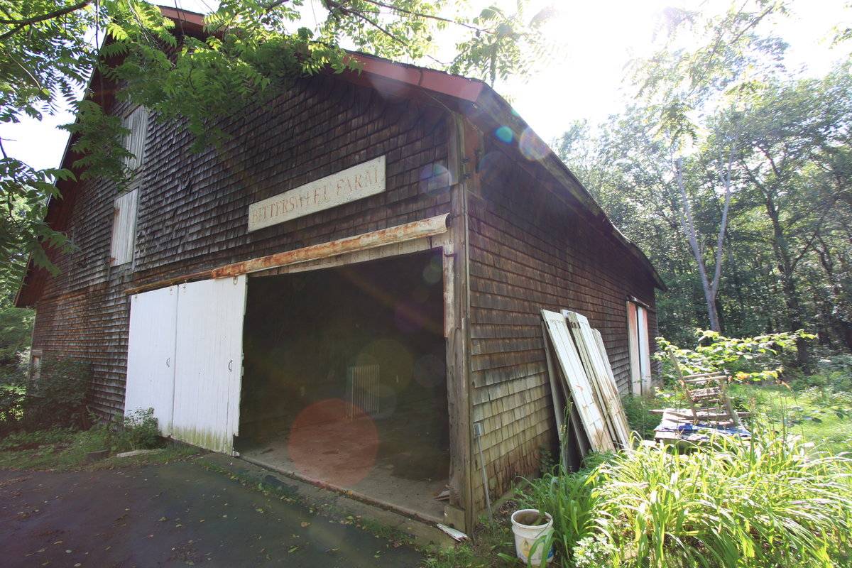 Bittersweet Farm (316 Little Meadow Road, Guilford (Eastern Coastal