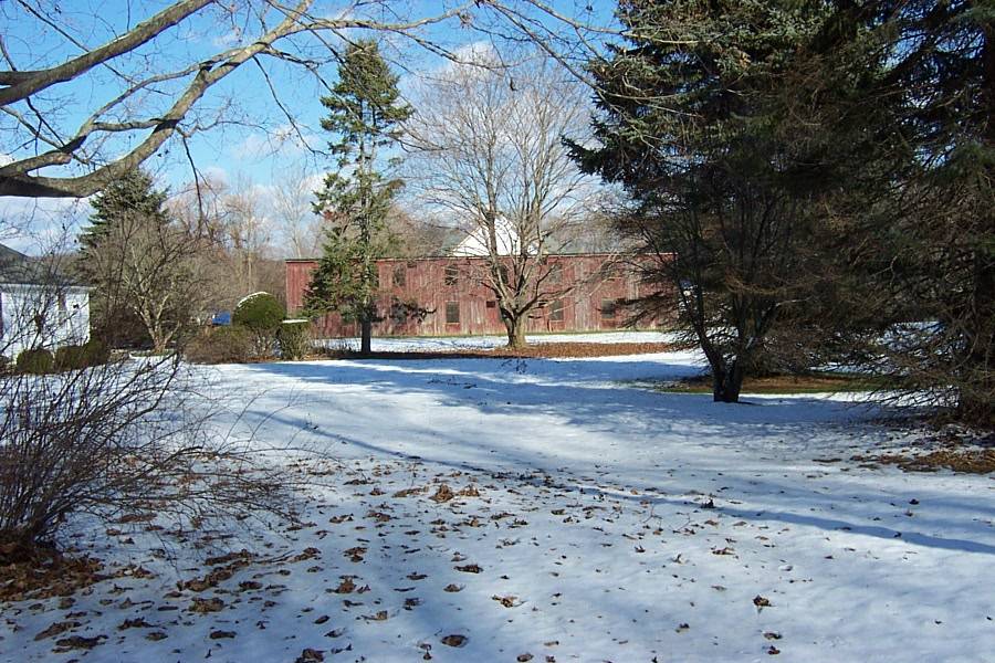 605A Nut Plains Road, Guilford (Eastern Coastal Slope) Historic Barns