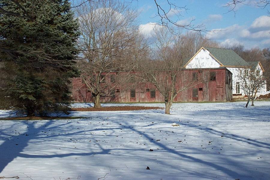 605A Nut Plains Road, Guilford (Eastern Coastal Slope) Historic Barns