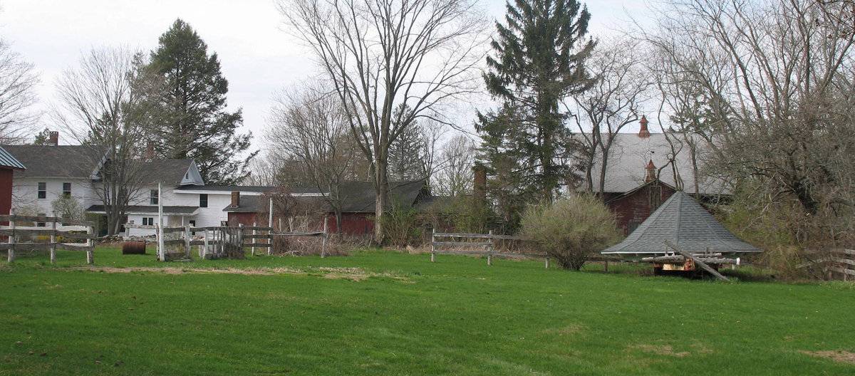 Way Barn (694 Gilead Street (Rte 85), Hebron (Eastern Uplands