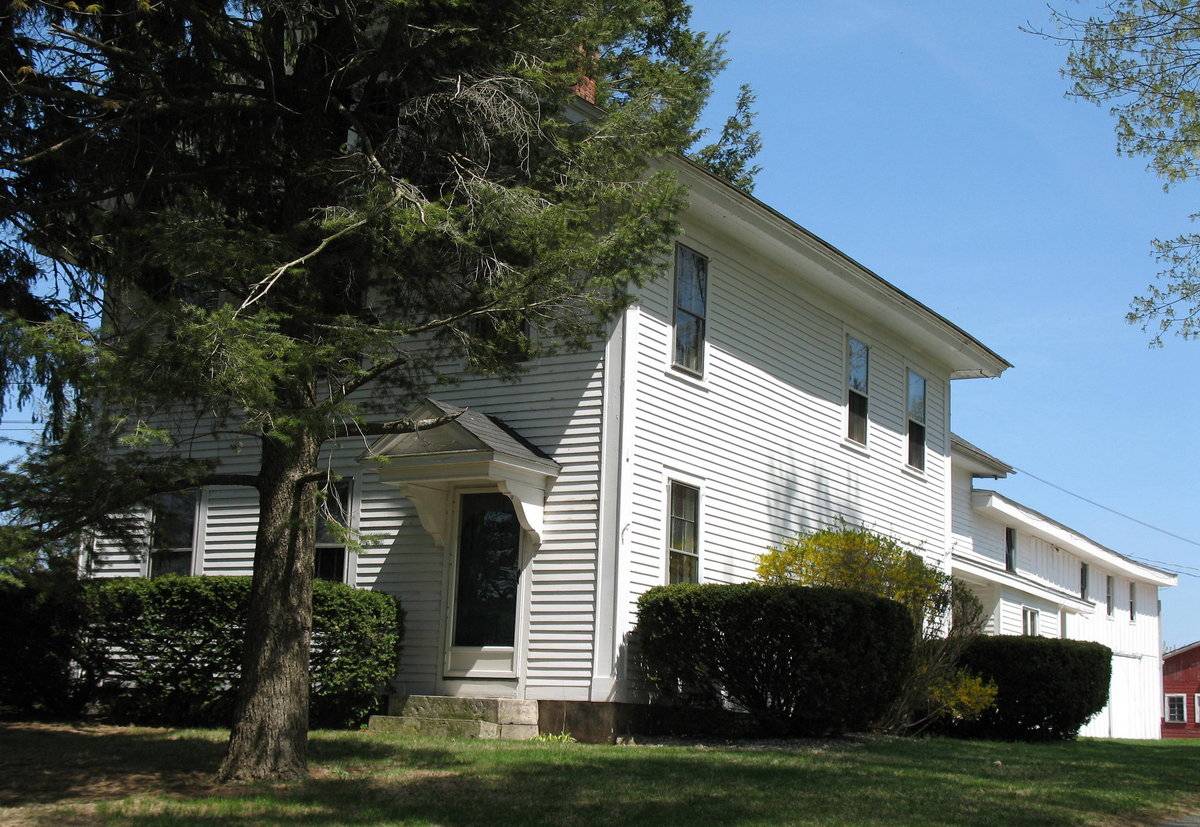 Way Barn (694 Gilead Street (Rte 85), Hebron (Eastern Uplands