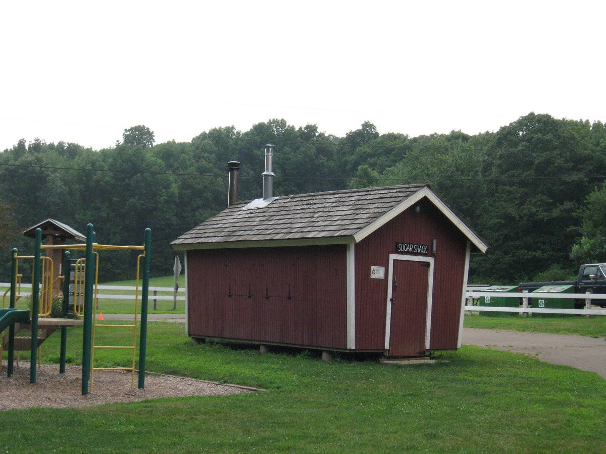 Brooksvale Recreation Park, Town of Hamden (524 Brooksvale Avenue, Hamden (Central Valley
