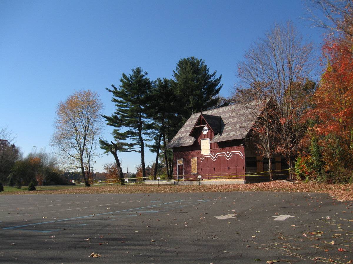 Rectory Military School Barn (2901 (behind) Dixwell Avenue, Hamden