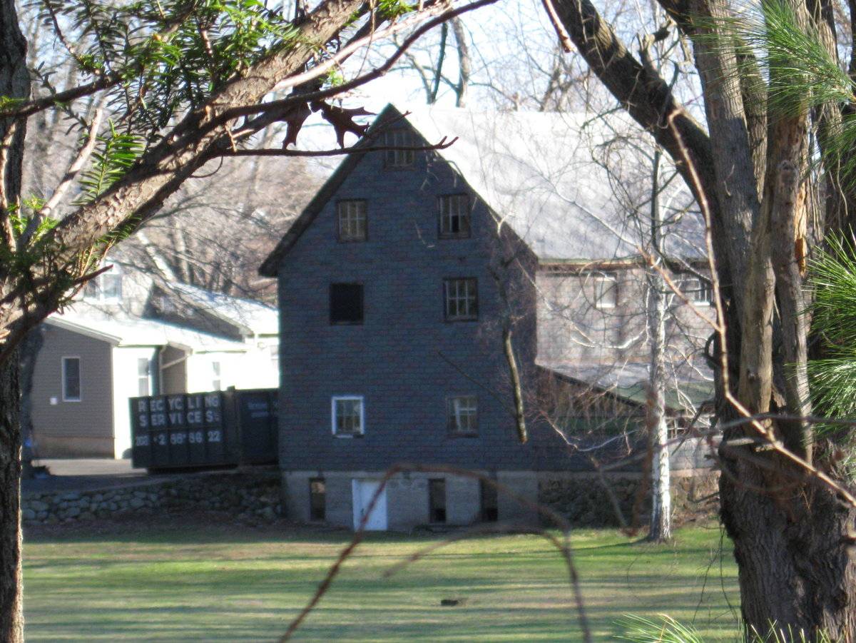 986 Wintergreen Avenue, Hamden (Central Valley) Historic Barns of