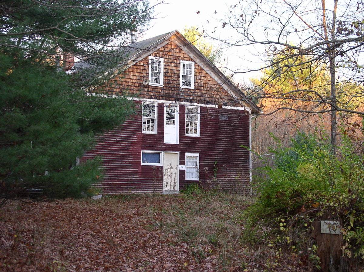70 Peeptoad Road, Killingly (Eastern Uplands) Historic Barns of