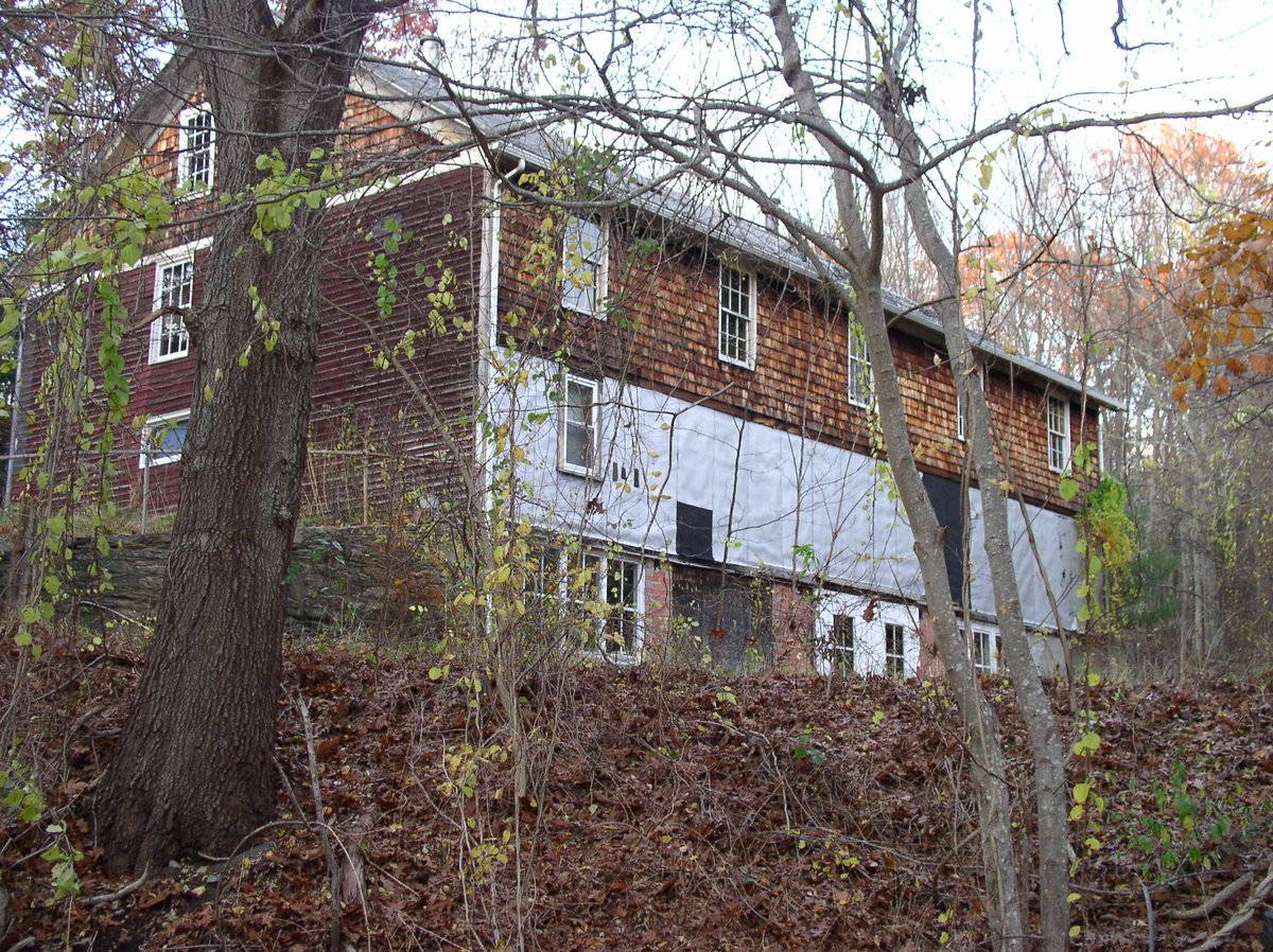 70 Peeptoad Road, Killingly (Eastern Uplands) Historic Barns of