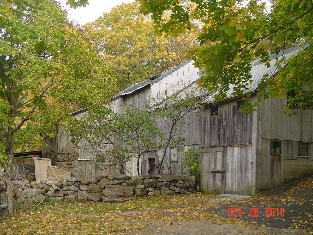 Watrous Farm (429 Colonel Ledyard Highway, Ledyard (Eastern Coastal