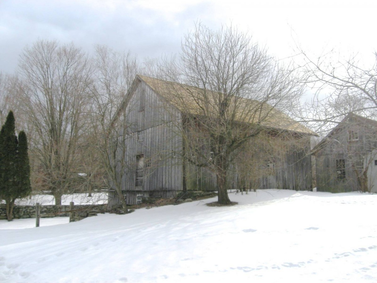 Atwood Farm (624 Wormwood Hill Road, Mansfield ()) Historic Barns of