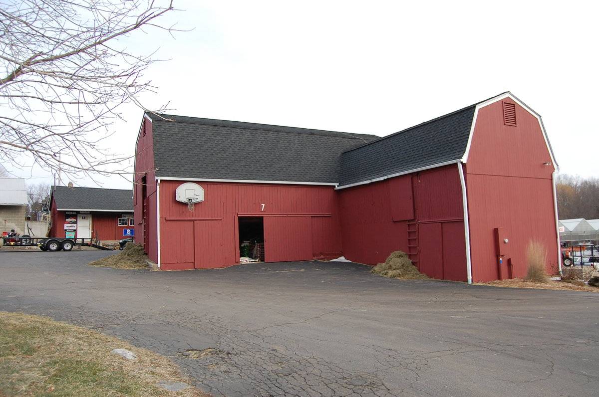 Benedict's Farm, Home & Garden Center (480482 Purdy Hill Road, Monroe (Western Uplands