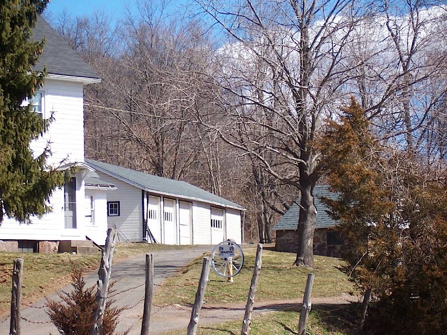 Bilger Farm (705 Westfield Road, Meriden ()) Historic Barns of