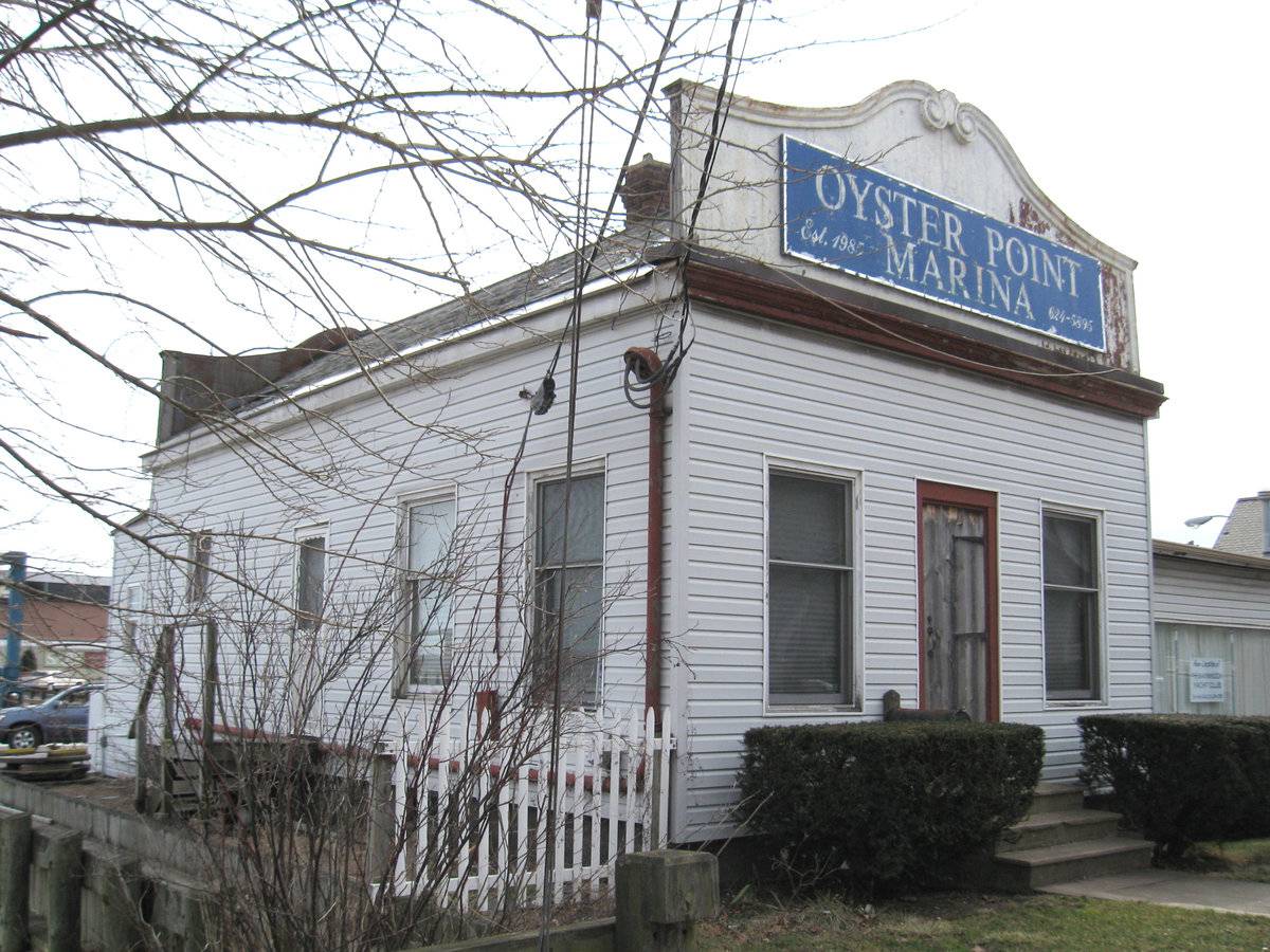 Oyster Point Marina (100 South Water Street, New Haven (Central Valley
