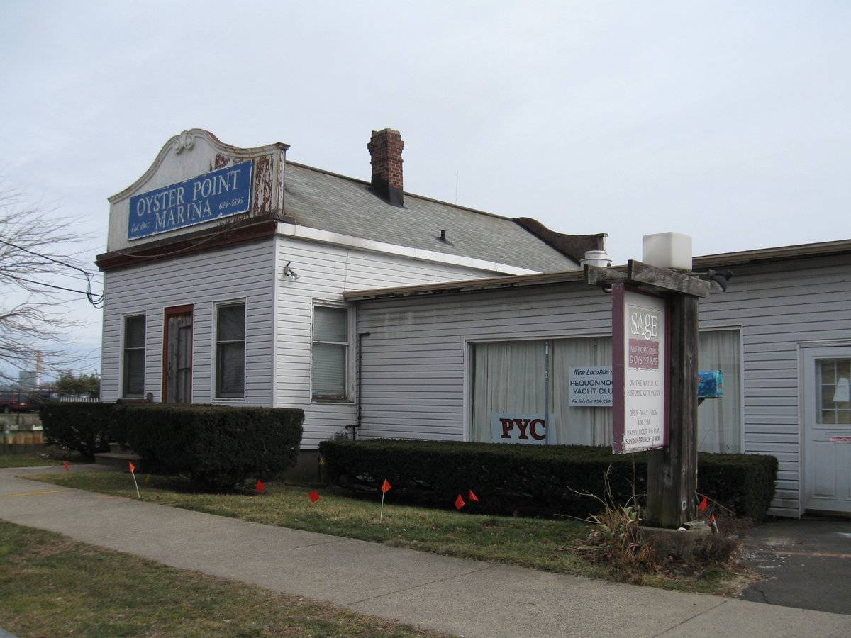 Oyster Point Marina (100 South Water Street, New Haven (Central Valley