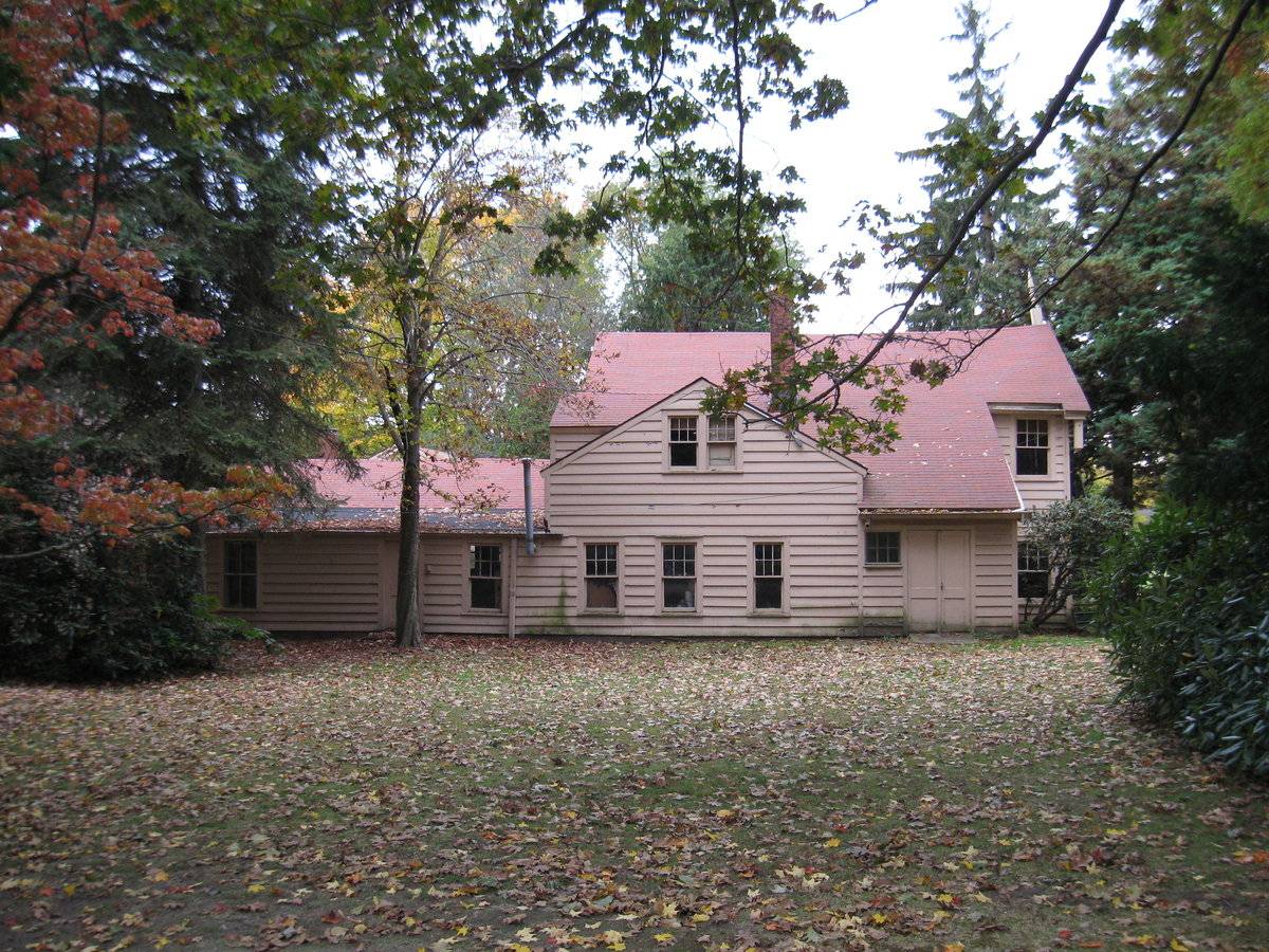 Raynham (Kneeland Townsend) 2 of 3 Barn II Carriage House (709