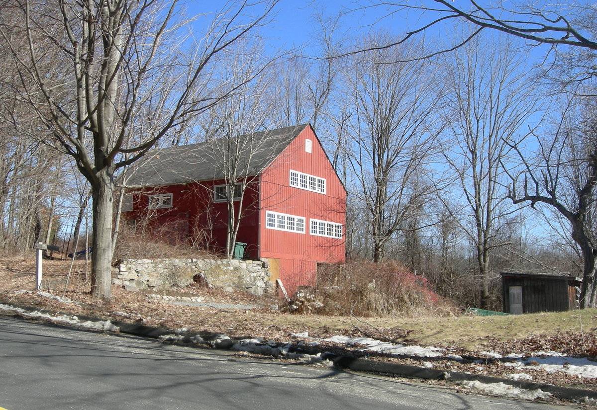 83 Huntingtown Road, Newtown (Western Uplands) Historic Barns of Connecticut