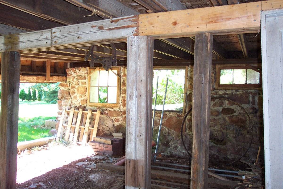 Captain Joseph Hawley Barn (724 Plainville Avenue (Route 177