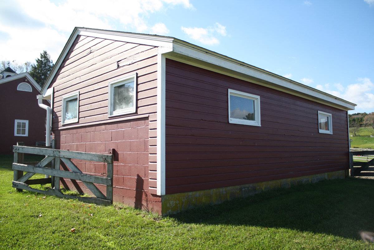 Thistledown Farm (119 Botsford Hill Road, Roxbury (Western Uplands