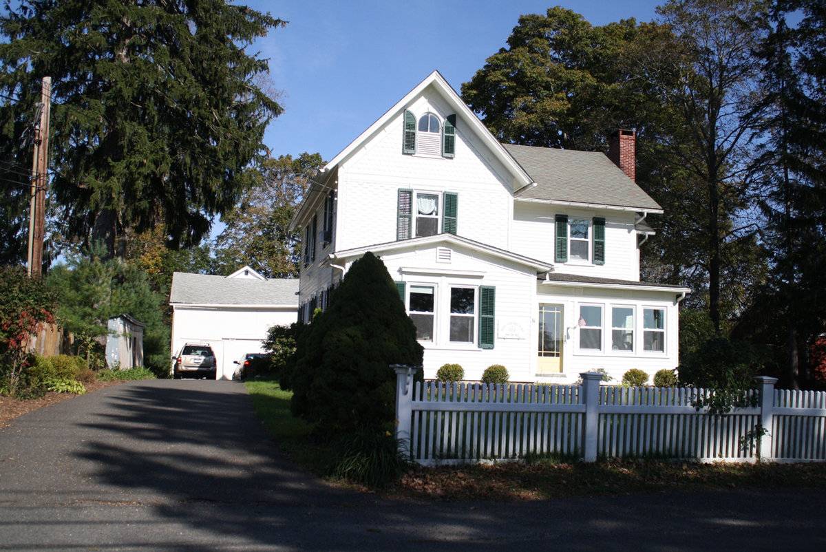 3 Hemlock Road, Roxbury (Western Uplands) Historic Barns of Connecticut