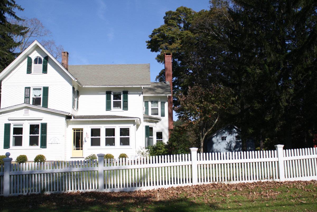 3 Hemlock Road, Roxbury (Western Uplands) Historic Barns of Connecticut