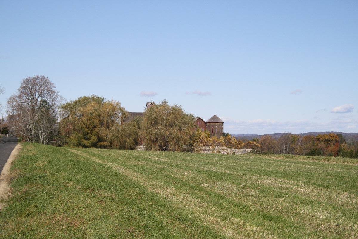 Botsford Hill Dairy Farm (12 Town Line Road, Roxbury ()) Historic