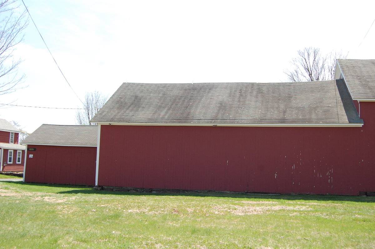 1321 Sheldon Street, Suffield (Central Valley) Historic Barns of
