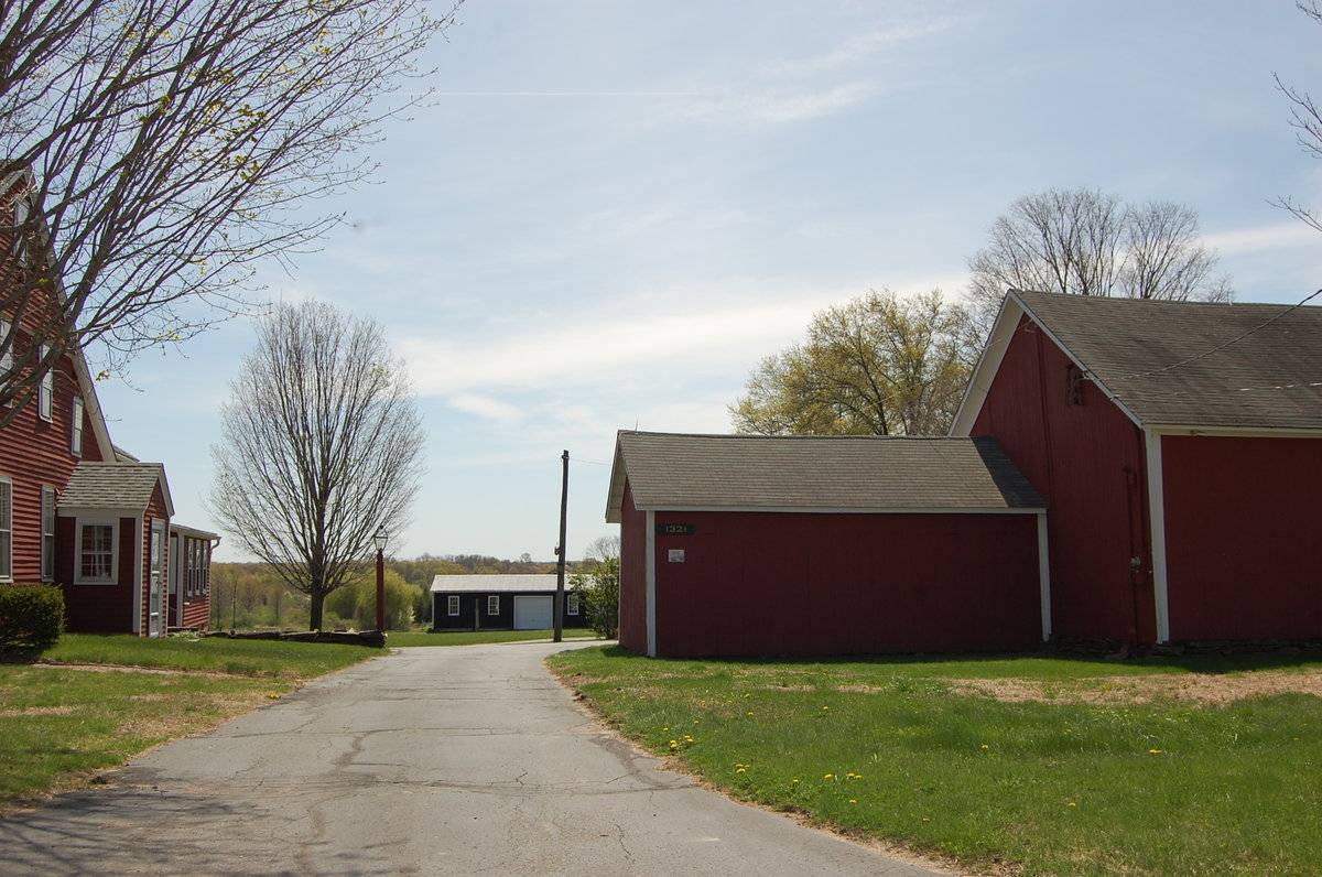 1321 Sheldon Street, Suffield (Central Valley) Historic Barns of