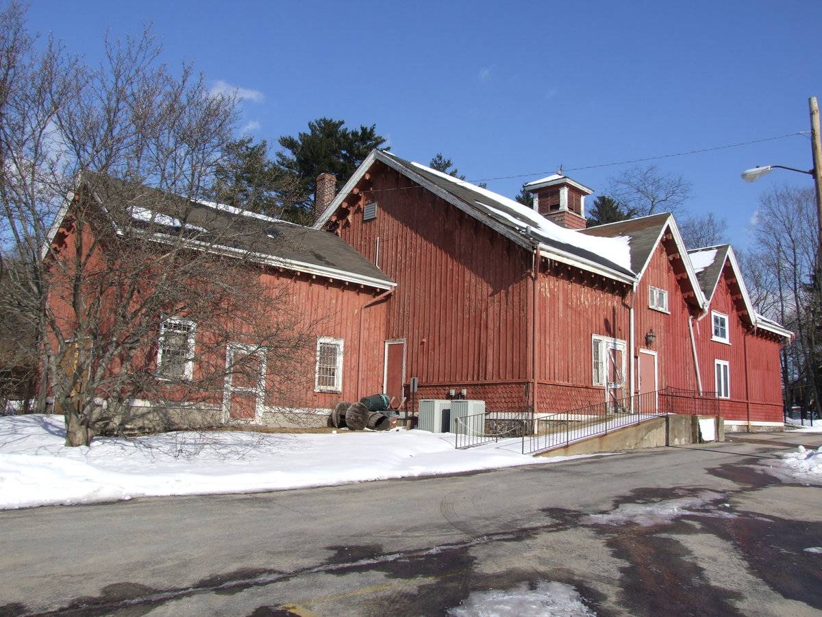 CJ Starr BarnCarriage House (200 Strawberry Hill Avenue, Stamford