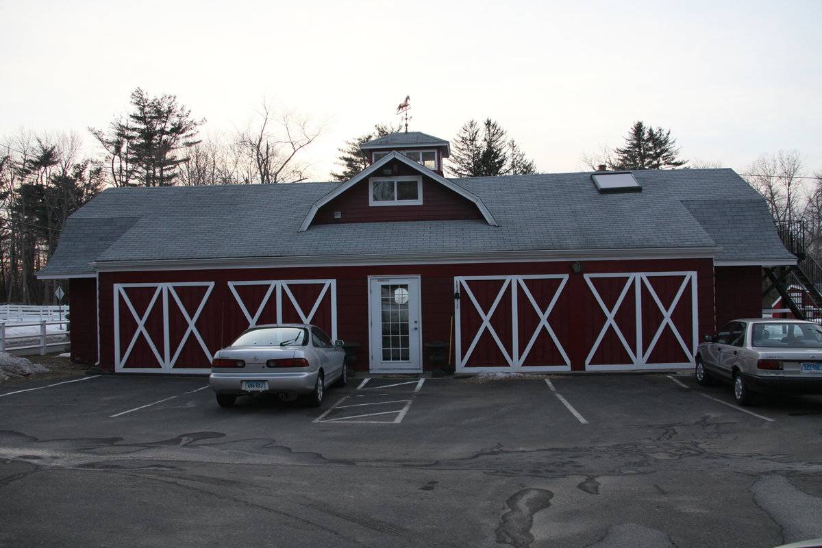 Red Barn Stables (43 Bangall Road, Stamford (Western Coastal Slope