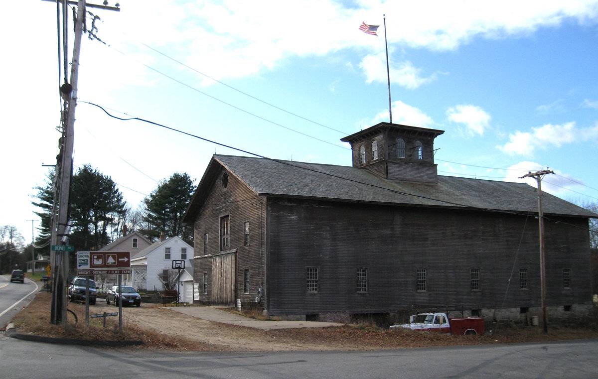 Gardiner Hall, Jr. Company Grey Barn (139 River Road (Rte 32), Willington (Eastern Uplands