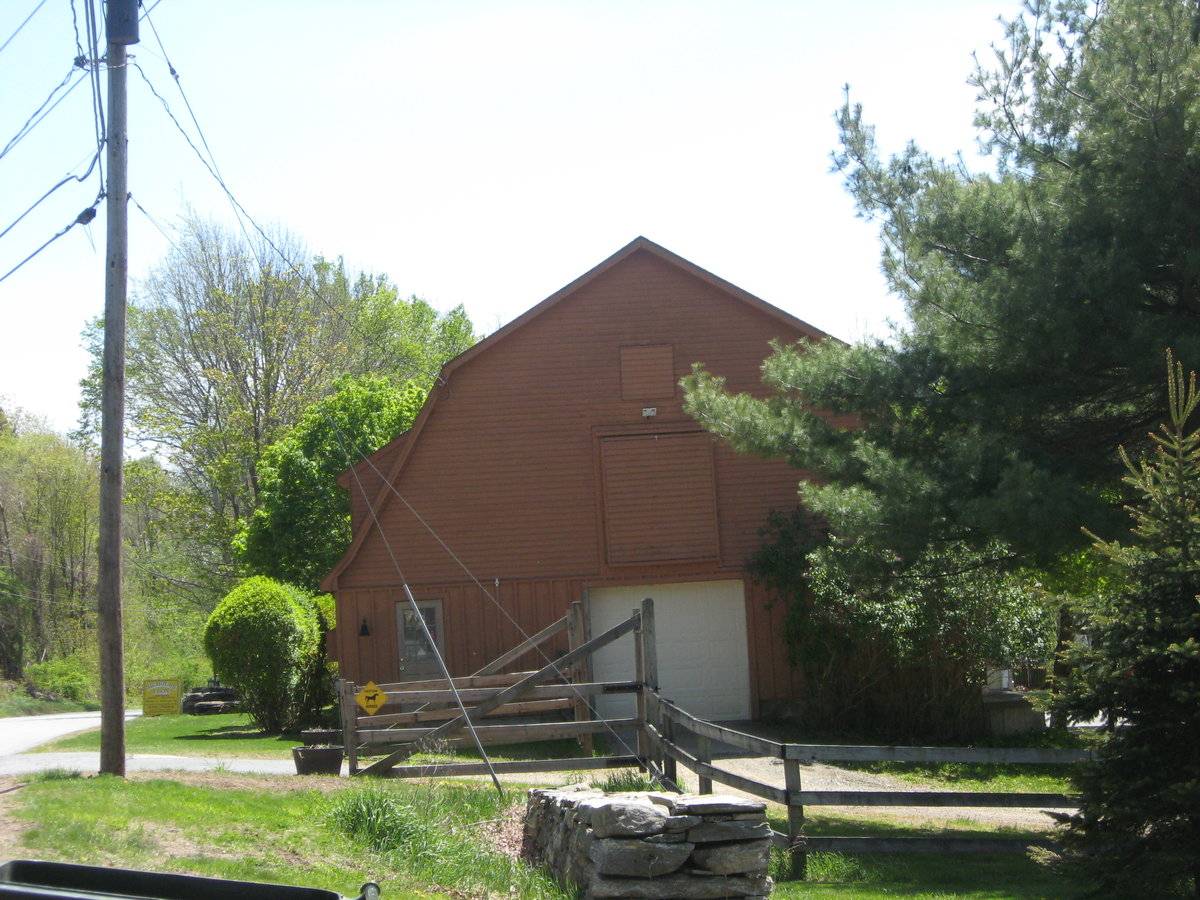 60 Goose Lane, Tolland (Eastern Uplands) Historic Barns of Connecticut