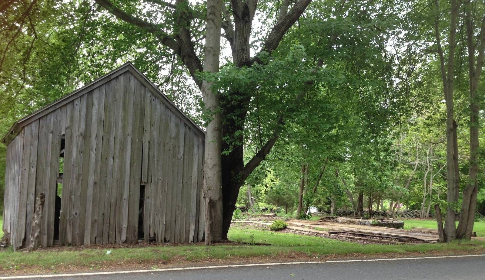 561 Horse Hill Road, Westbrook (Eastern Coastal Slope) Historic Barns