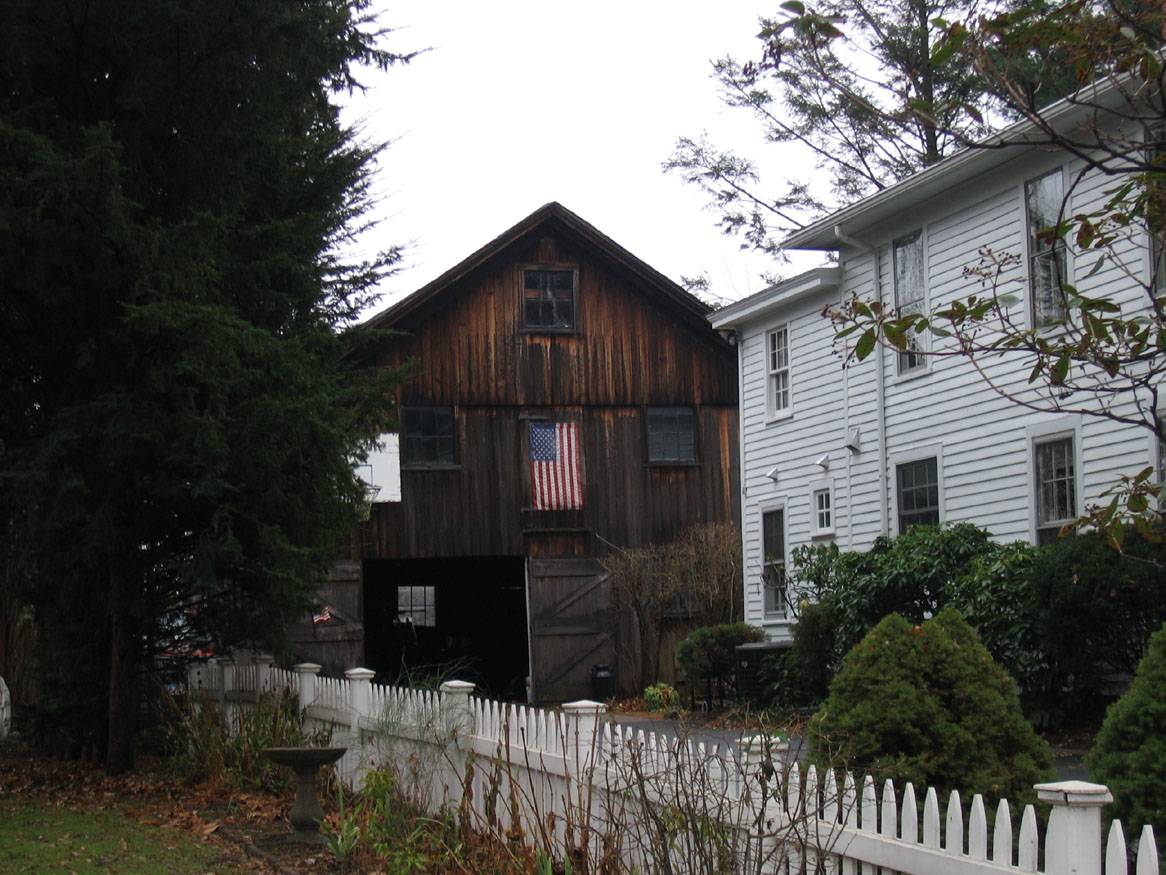 126 Broad Street, Wethersfield (Central Valley) Historic Barns of