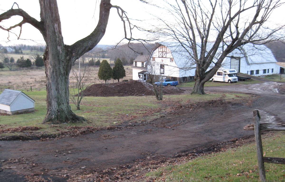 1390 Whirlwind Hill Road, Wallingford (Central Valley) Historic Barns