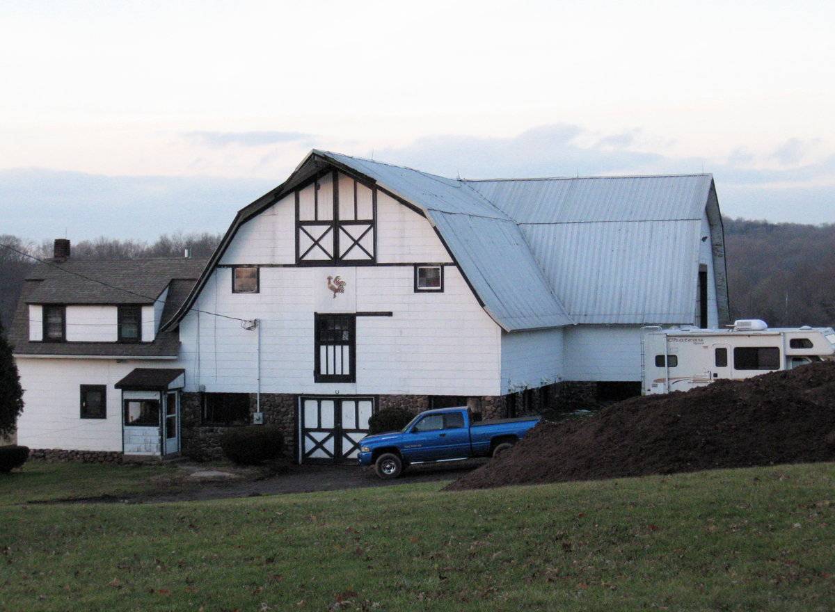 1390 Whirlwind Hill Road, Wallingford (Central Valley) Historic Barns