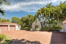 Photo #13 of 5869 PINETREE DR