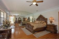Photo #15 of 5869 PINETREE DR