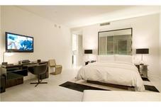 Photo #16 of 2201 Collins Ave # UPH 3