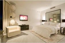 Photo #2 of 2201 Collins Ave # UPH 3
