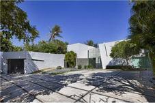 219 OCEAN BL