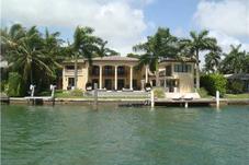 205 E SAN MARINO DR