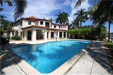 1740 W 25 ST