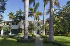 1435 W 27 ST