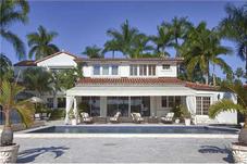120 PALM AV