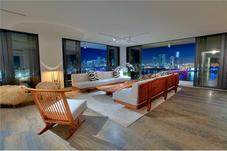 1000 VENETIAN WY # 2202