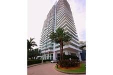 10 VENETIAN WY # 301