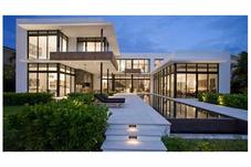 212 S ISLAND DR