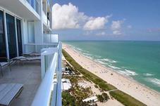 50 S POINTE DR # 3202