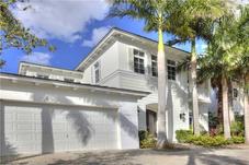 1021 N VENETIAN DR